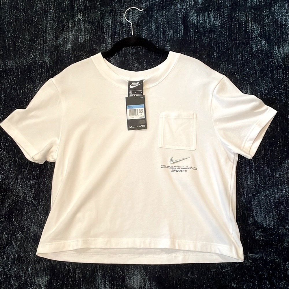 Women’s Nike Swoosh T-shirt